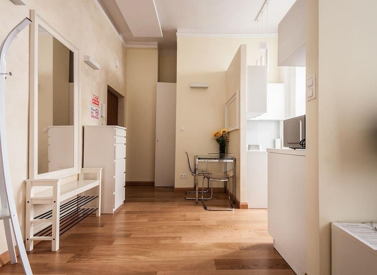 Elegant Apartment Foksal Warsaw Exterior photo